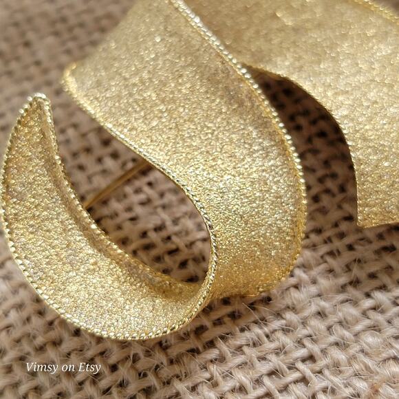 Golden Ribbon Brooch for Women, Gold Jewelry Pin,  by Park Lane - Picture 5 of 10